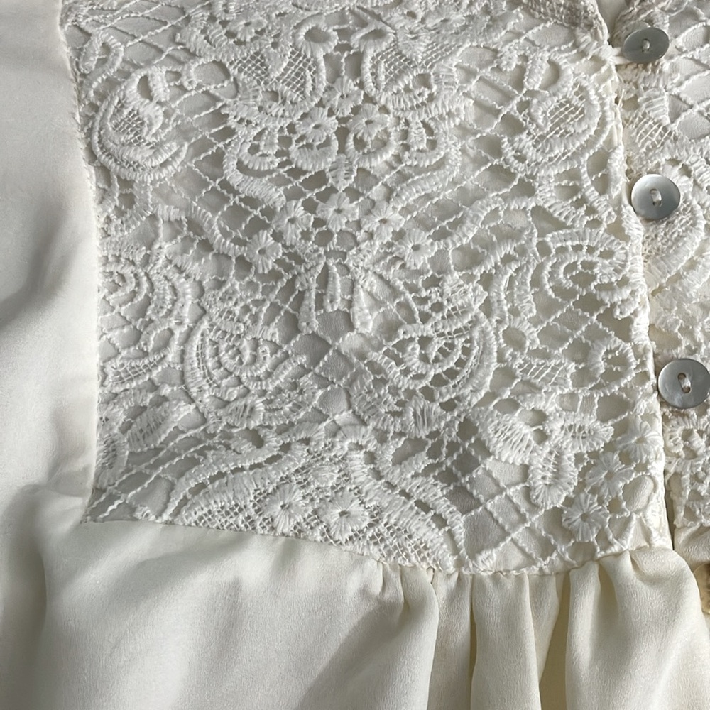 Roaman’s | Lace & Bell Sleeve Blouse - Picture 11 of 11
